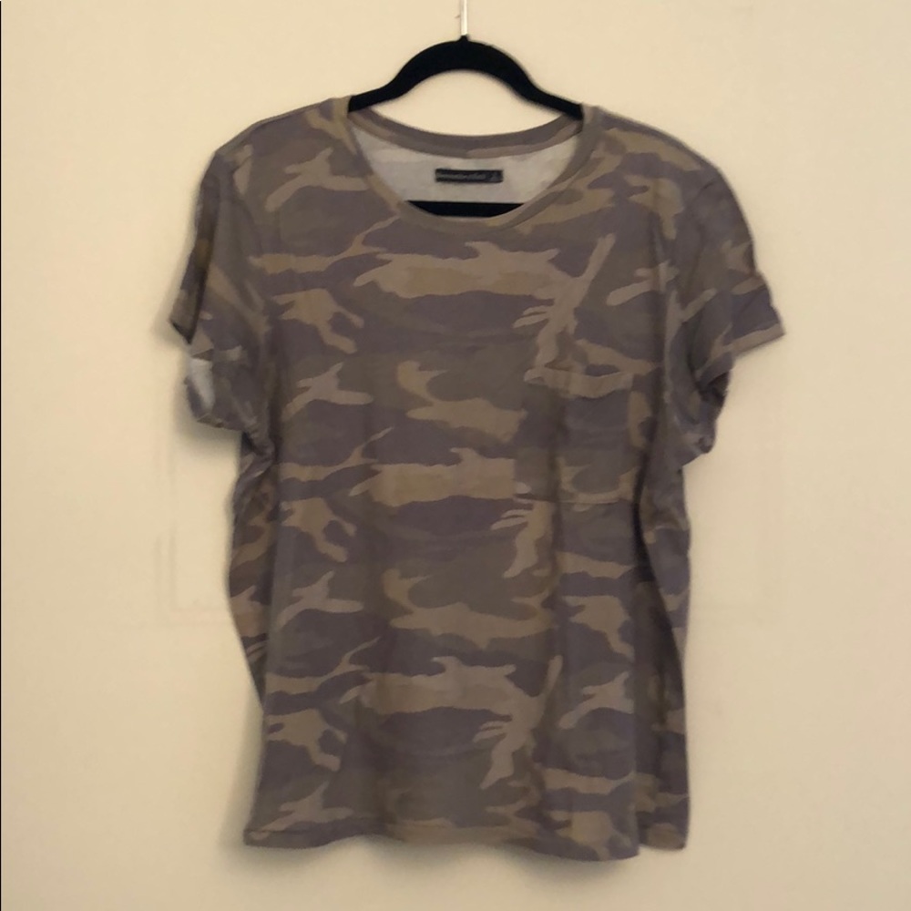 Abercrombie & Fitch camo tee